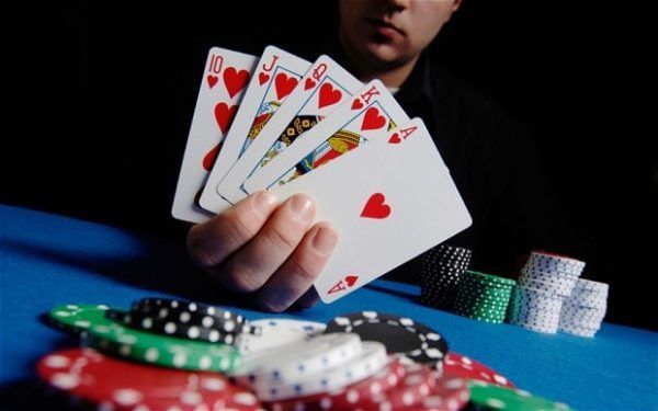 Hideous Slots کیسینو میں بکراٹکھیلیں
